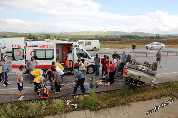 Sivas'ta trafik kazası 1 ölü, 3 yaralı